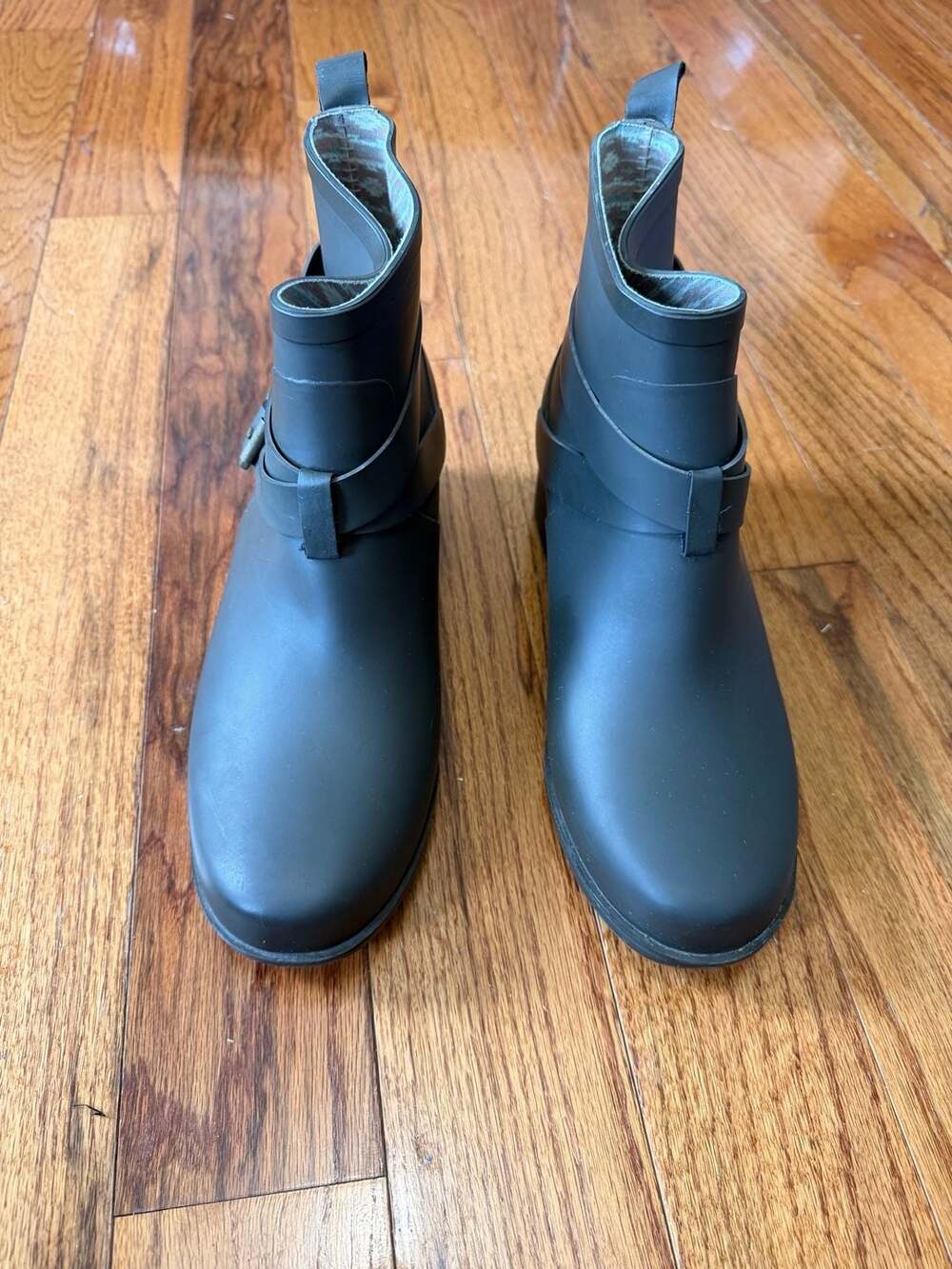 Lucky Brand Rindah Rubber Ankle Rain Boots Dark Grey Buckle Waterproof Women's 9